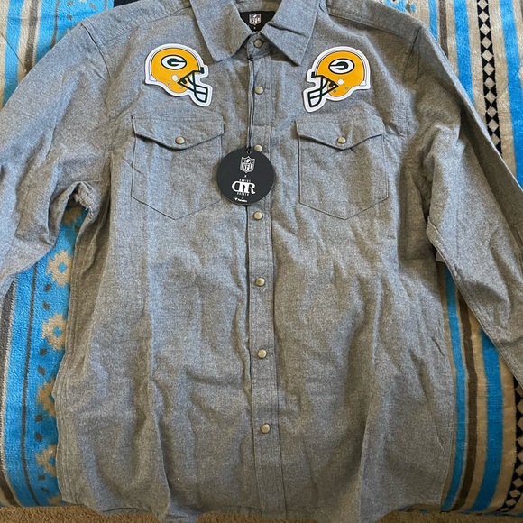 Men’s NFL Greenbay Packers button up shirt - Picture 3 of 8